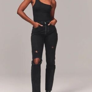 Abercrombie Dad high Rise Black Distressed Jeans - Size 30 / 10 Regular